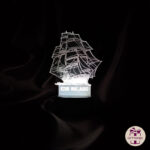 brod; mornari; poklon za mornara; poklon za kapetana broda; poklon za časnika; lampe s imenom; unikatni pokloni; lampe u boji; gravirane lampe; pokloni; noćna led lampa; personalizirana led lampa; giftmanija; 3d lampa; personalizirani pokloni; poklon za dečka; poklon;