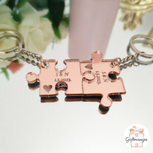 Giftmanija; privjesci; privjesci za ključeve; personalizirani privjesci za ključeve; personalizirano; unikatni pokloni; pokloni; privjesci od akrila; zlatni privjesci; srebrni privjesci; rose gold privjesci; plexiglas privjesci; personalizirani pokloni; privjesak auto; privjesak kamion; motor; poklon za vozače; poklon za šofera; pokloni za goste; zahvalnice; poklon za djevojačke; puzzle privjesci; zahvalnice za goste; zahvalnice za vjenčanja; svadbene zahvalnice; vjenčanja; sve za vjenčanja; poklon za Dan očeva; poklon za tate; qr kod; poklon za rođendan;