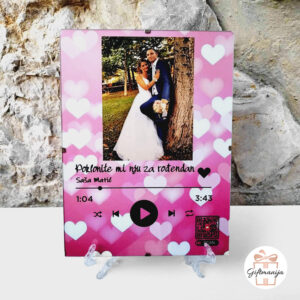 personalizirani pokloni; unikatni pokloni; giftmanija; okvir s QR kodom; poklon za vjenčanje; poklon za godišnjicu; personalizirani pokloni; unikatni pokloni; giftmanija; okvir s QR kodom; poklon za vjenčanje; poklon za godišnjicu; prvi ples; poklon za vjenčanje; poklon za mladence; uspomena; giftmanija; svadba; vjenčanje; svadbeni poklon; što pokloniti na vjenčanju; uspomena mladencima; personalizirana čestitka; poseban poklon za vjenčanje; poklon mladencima; što pokloniti mladencima; najbolji poklon za vjenčanje;