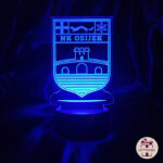 slušalice; dj; glazba; lampa na slušalice; 3d lampa; personalizirani pokloni; konji; potkova; lovci; lovački par; lovac i lovkinja; avion; jedrilica; pilot; poklon za pilota; nogomet; nogometaš; nogometna lopta; lampa na nogometnu loptu; nogometni klub; NK Osijek; poklon za nogometaša; lampe s imenom; unikatni pokloni; lampe u boji; gravirane lampe; pokloni; noćna led lampa; personalizirana led lampa; giftmanija; poklon za dečka; poklon; lampa s fotografijom;