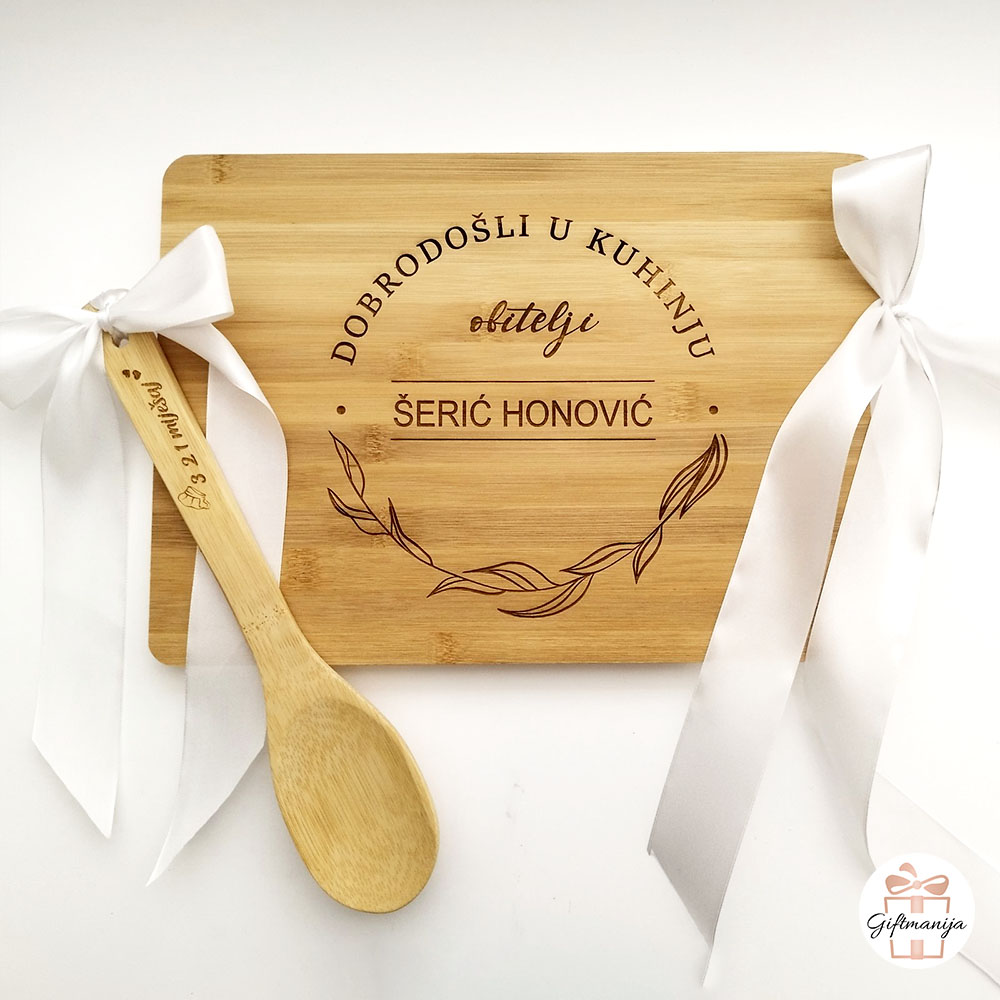 Giftmanija, poklon; personalizirani pokloni, personalizirana daska za rezanje; gravirana daska; poklon za kuhara; unikatni pokloni; daska za rezanje; kuhača;