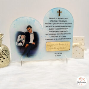 Giftmanija; stalak za krštenje; personalizirano; unikatni pokloni; pokloni; personalizirani pokloni; pokloni za krštenje; krštenja; krizme; pričesti; rođenje; pokloni za krizme; pokloni za prvu pričest; pokloni za rođenje; uspomena za krštenje; poklon za krsnog kuma; poklon za kuma; kum; krsni kum;