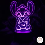 3D LED lampa Stitch s imenom Vida ljubičasto svjetlo; Personalizirana LED lampa Stitch; Lilo i Stitch poklon; noćna lampa za djecu; unikatni pokloni; Giftmanija; lampa s gravurom; poklon za rođendan; dječja soba dekoracija