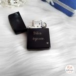 Poklon za tatu crni upaljač s posvetom Vole te tvoje cure